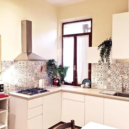 Colonne N° 15 Apartment *